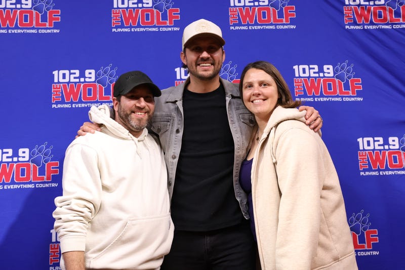 102. 9 The Wolf