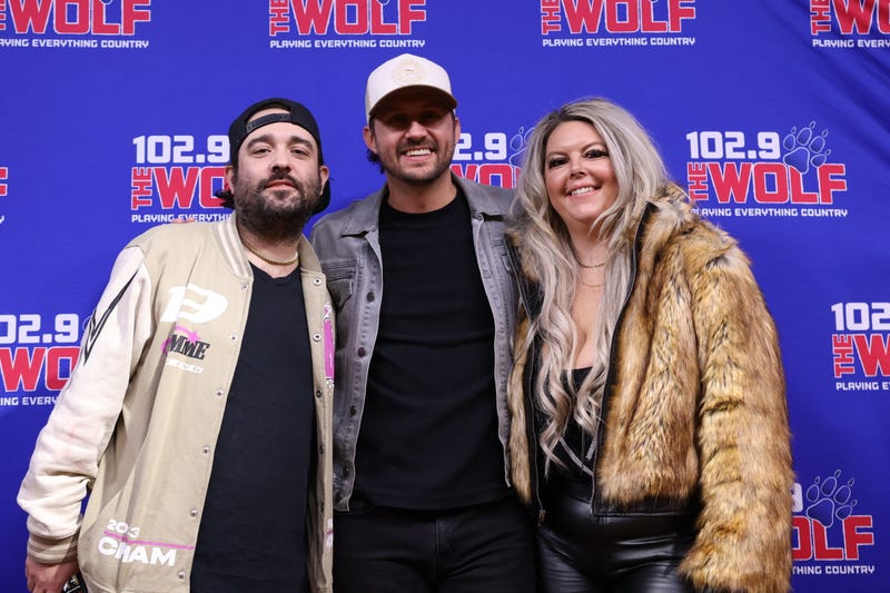 102. 9 The Wolf