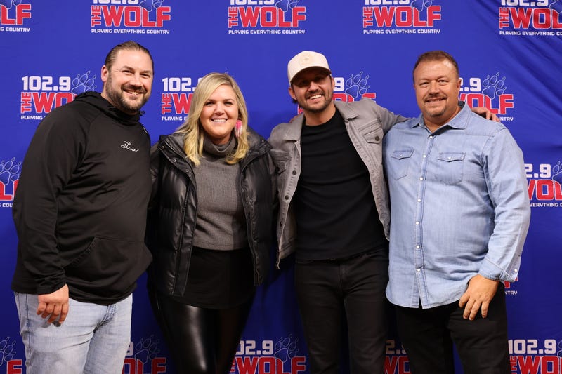 102. 9 The Wolf