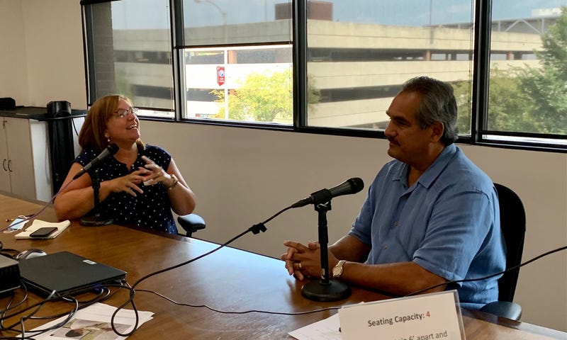 Author Julie Smith and Post-Dispatch Editor Gilbert Bailon