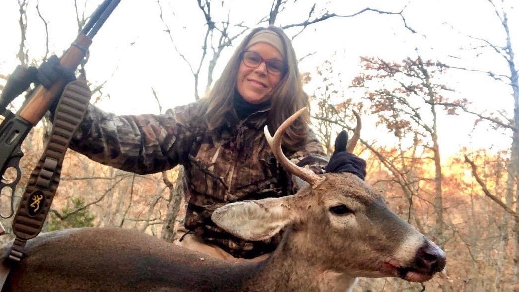 Increasing amount of women set sites on Missouri deer hunting season