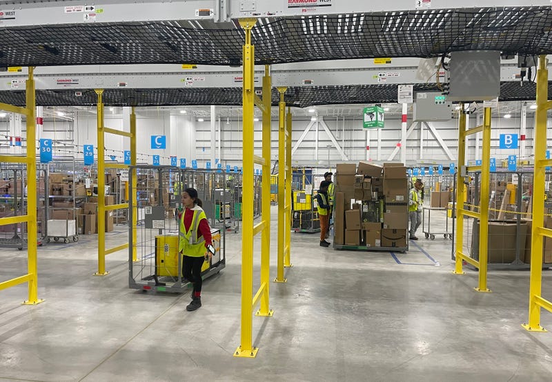 Amazon's "DBU7" delivery station in Hamburg