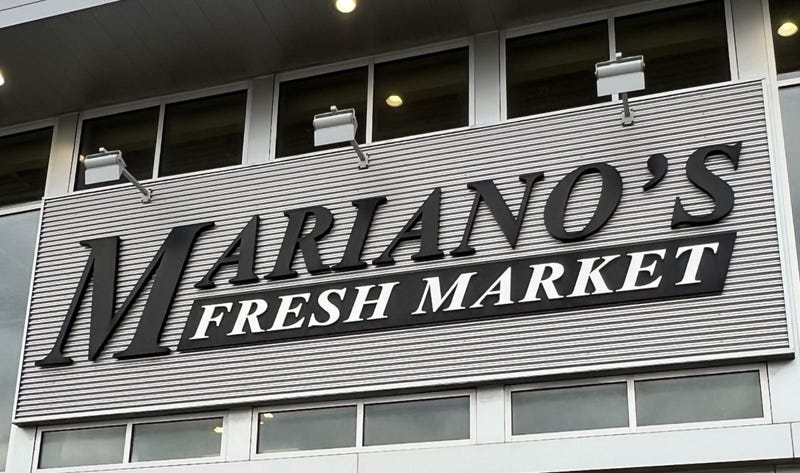 Mariano's store sign