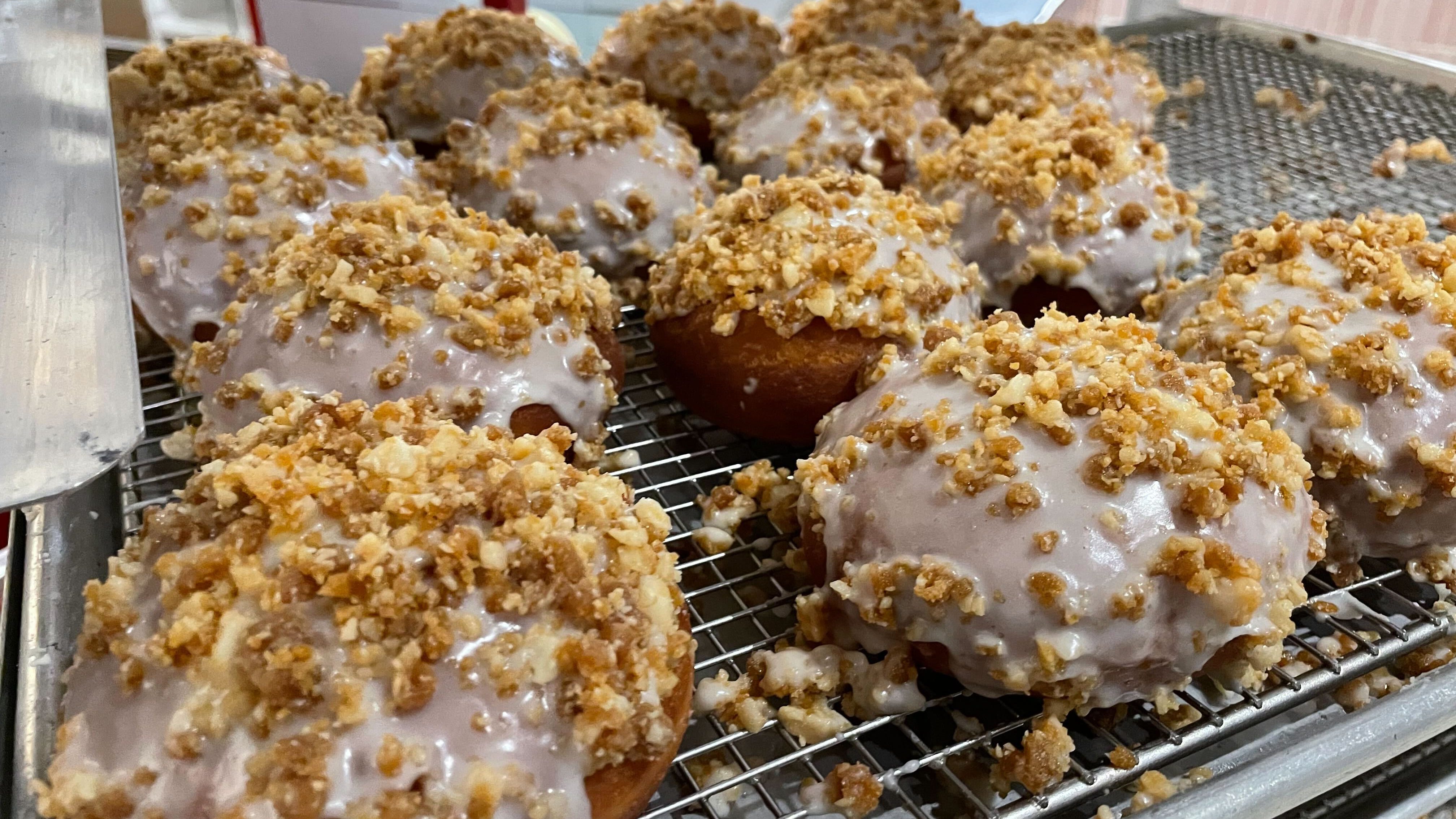Polish Paczki day: Pastry chefs across Chicago bake thousands