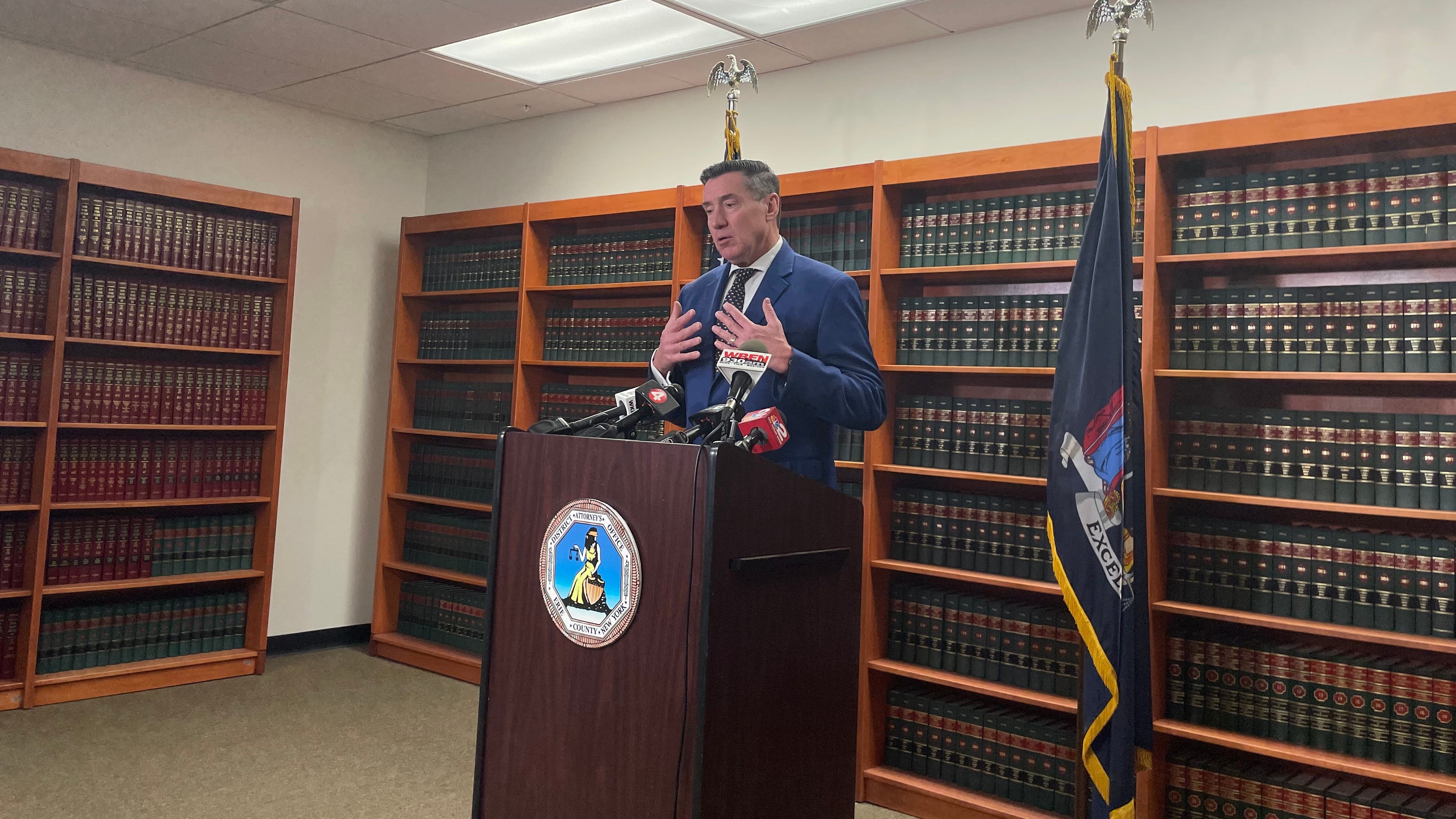 John Flynn announces plan to leave District Attorney's Office at end of March