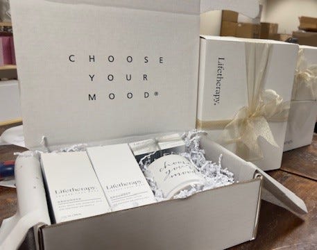 Life Therapy gift box