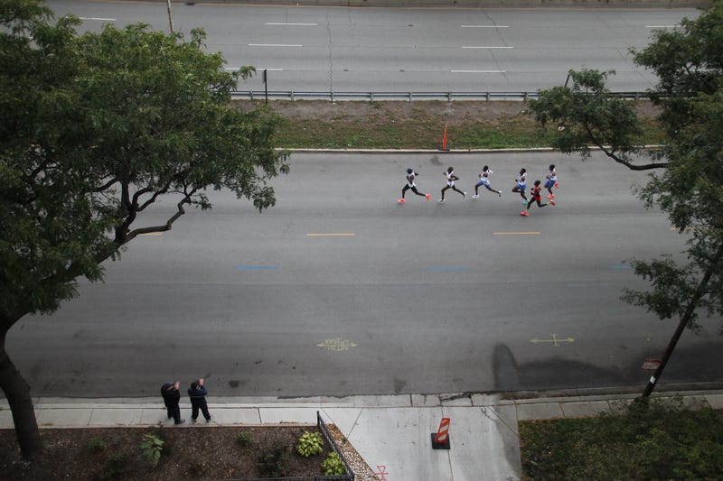 Chicago Marathon racers make their way up the North Side.