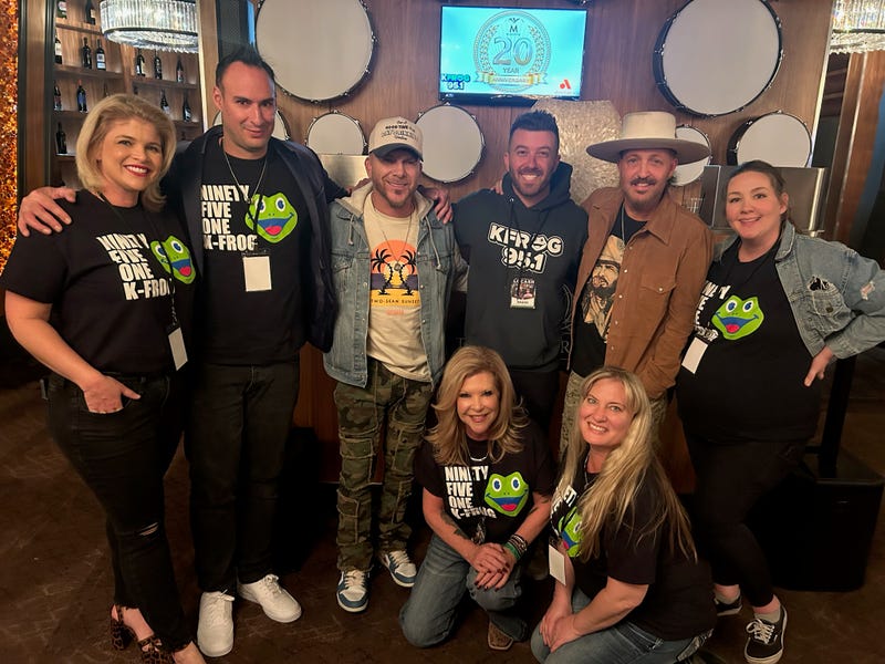 K-Frog Airstaff with LOCASH