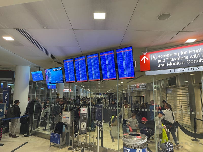 long TSA lines at Philadelphia International Airport