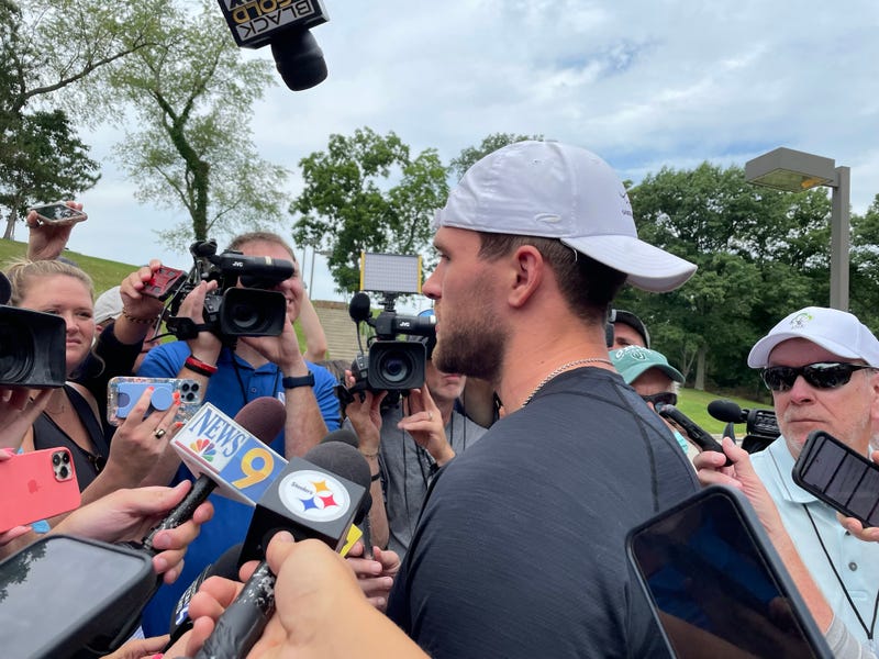 TJ Watt in scrum