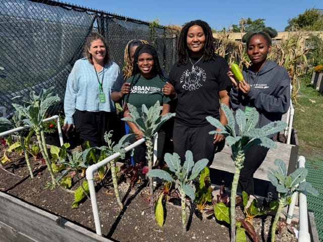 Jen Van Valkenberg (left) and Urban roots participants 