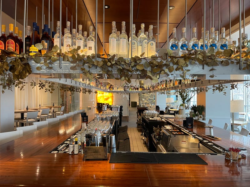 bar