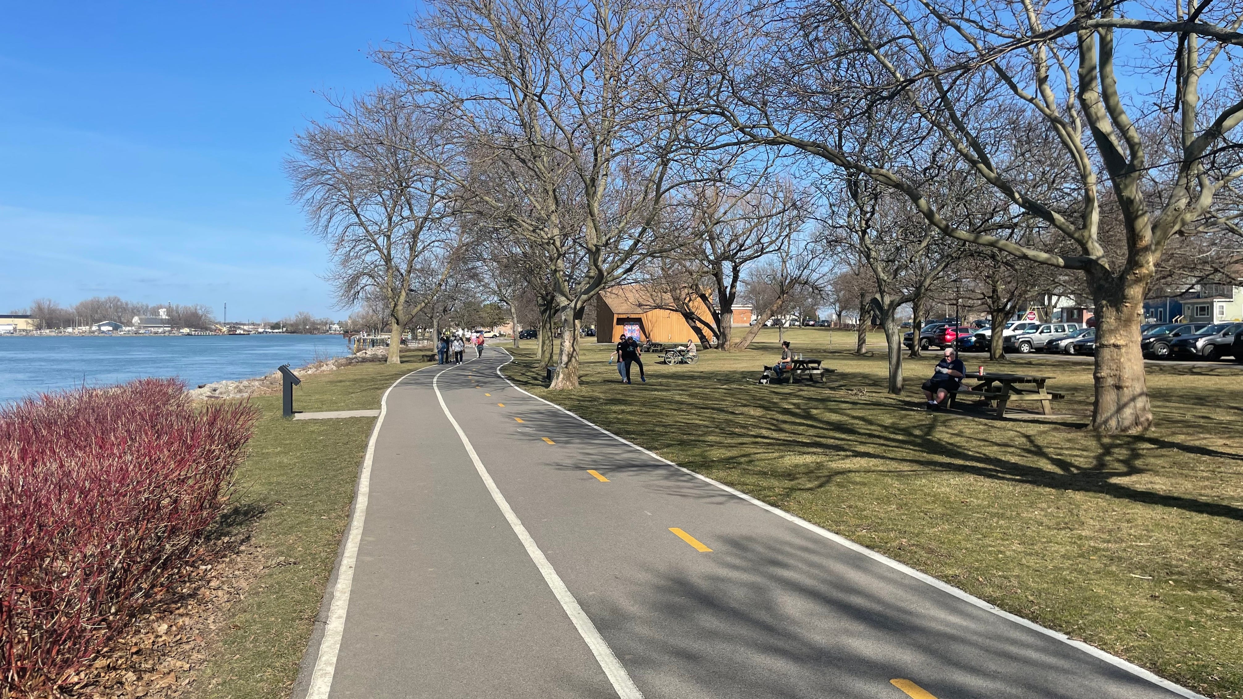Western New Yorkers soak in beautiful early March weather