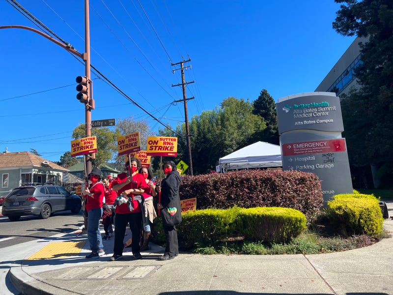 Nurses strike outside Sutter Health Alta Bates Summit Medical Center in Berkeley.
