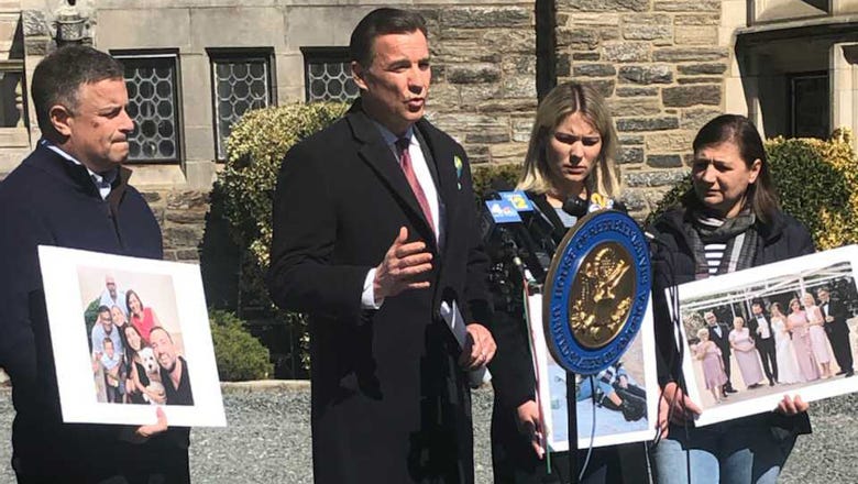 Tom Suozzi