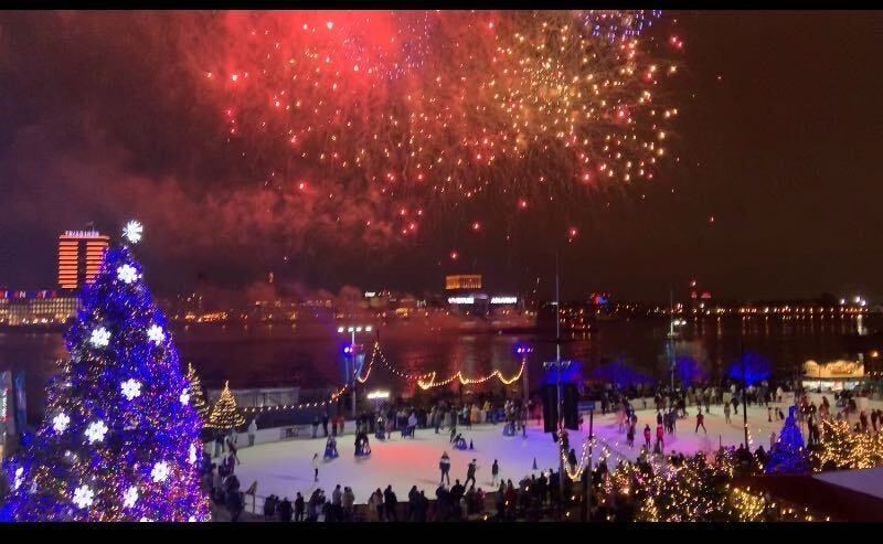 New Year's Eve fireworks at Penn's Landing.