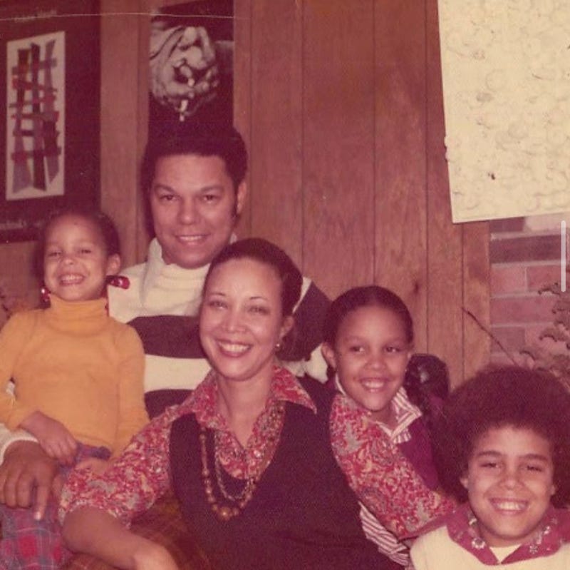 Colin Powell with wife Alma and children Michael, Linda and Annemarie