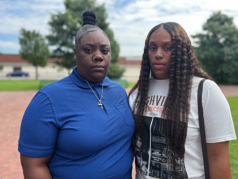 Siani Gordon (left, mother of Jahaad Atkinson) and Wydeia Kimble (right, mother of Ah’yir Womack)