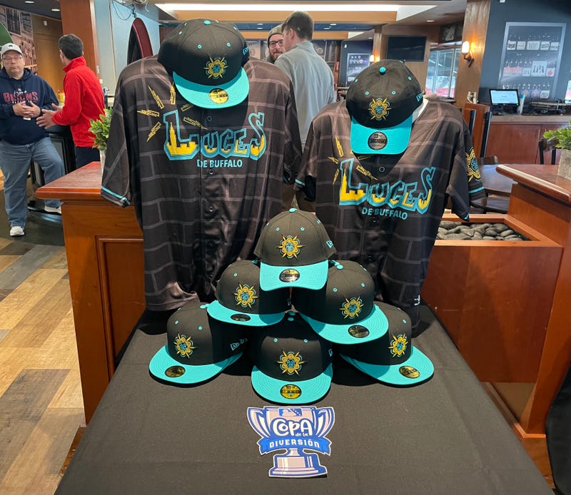 Luces de Buffalo jerseys and hats