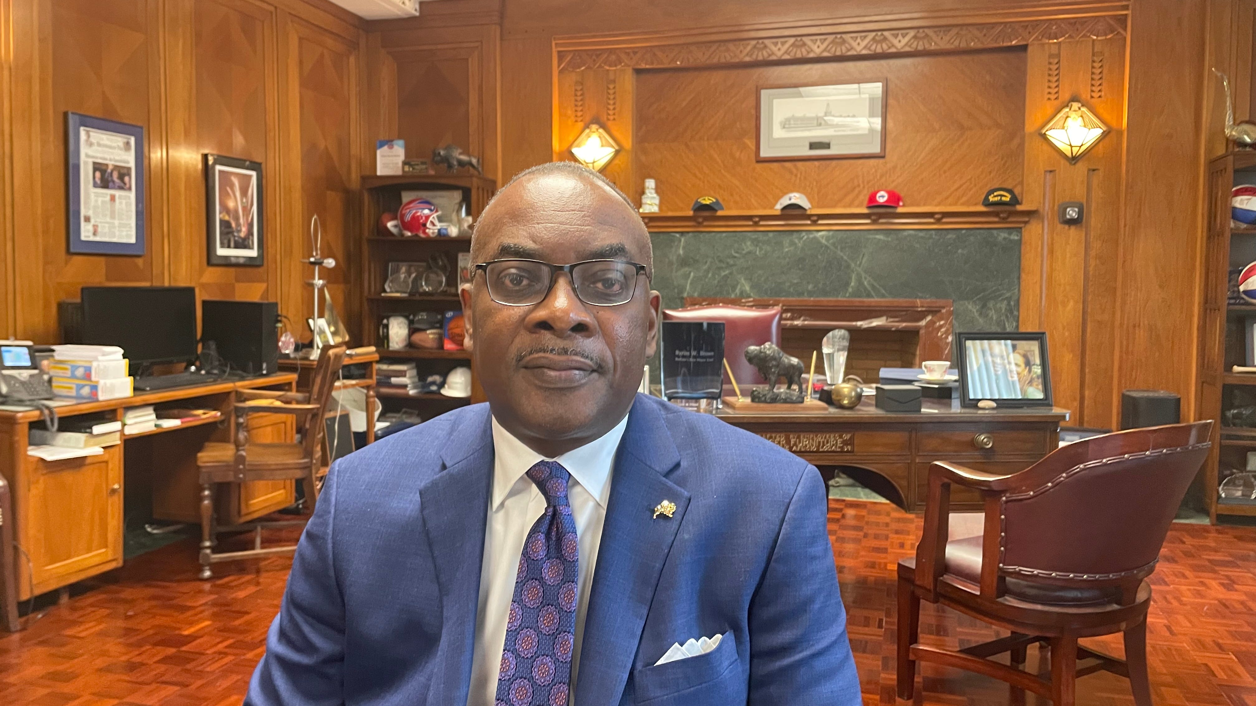 Byron Brown issues statement on Brian Higgins' eventual departure from Congress