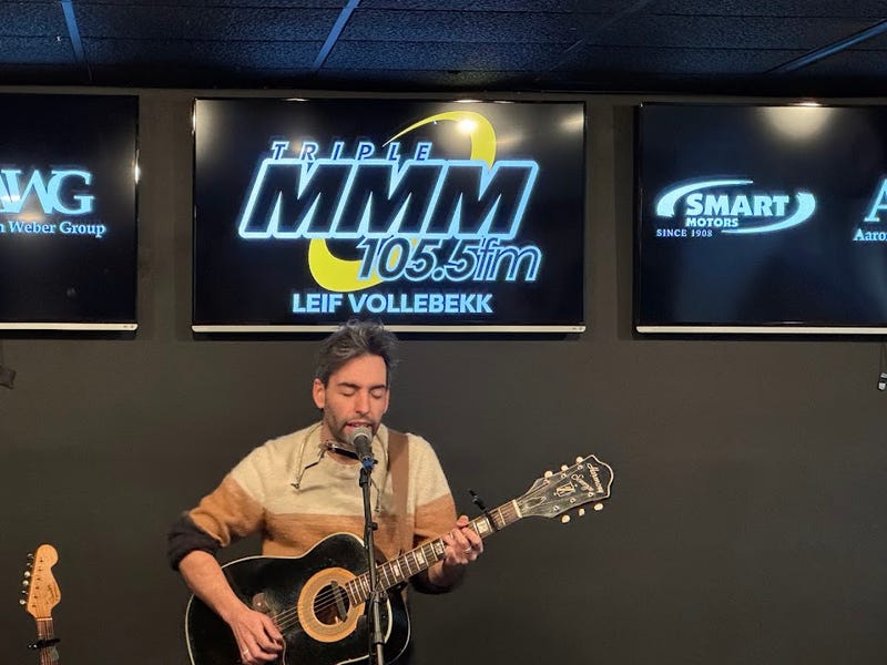Live from Studio M: Leif Vollebekk