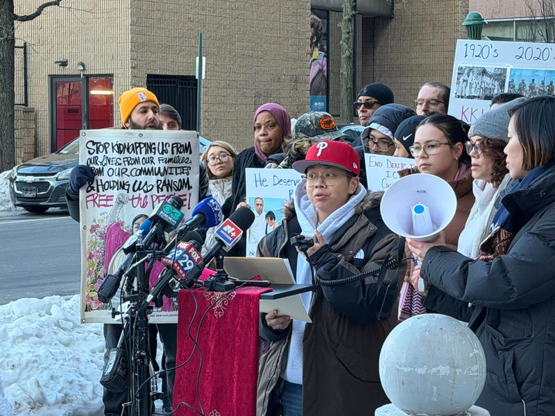 Lisa Lar, Parady La's niece, speaks in front of the Philadelphia Federal Detention Center on Feb. 5, 2026.