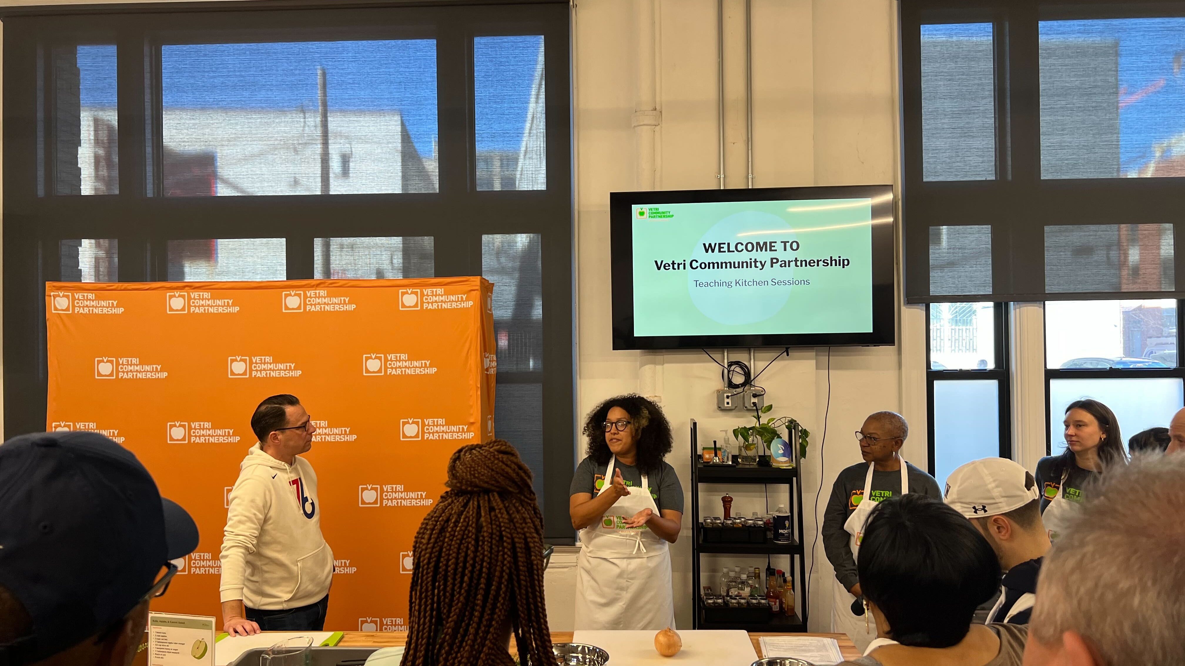 Stepping into a world of service: Pennsylvania elected officials volunteer at Philly nonprofit in honor of MLK weekend