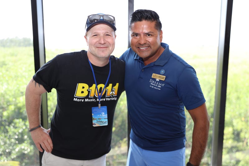 Bill Tafrow with Manuel Lozano, Chief of Entertainment at Dreams Natura
