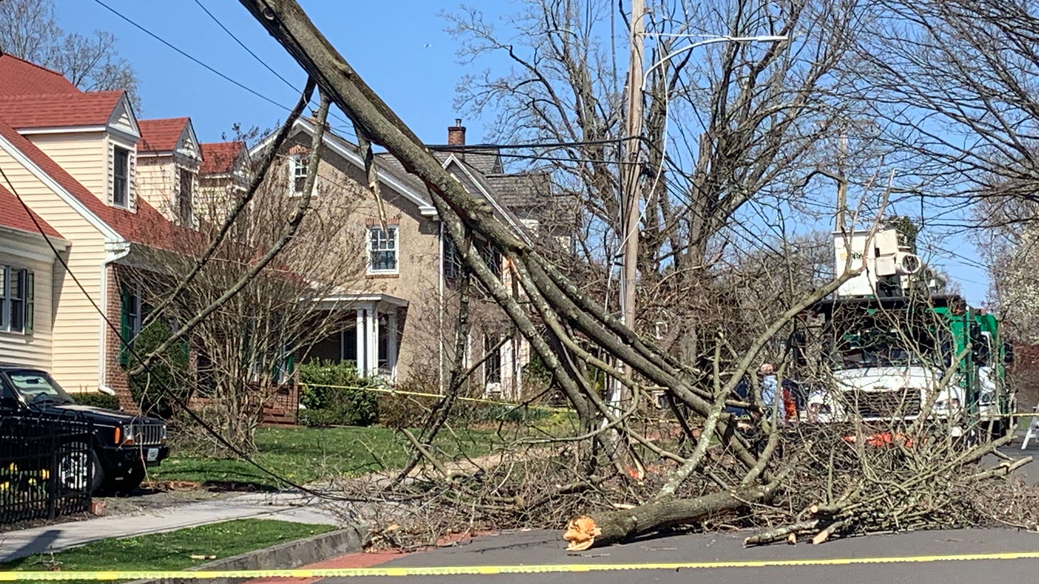 National Weather Service: 8 tornadoes reported across tri-state area