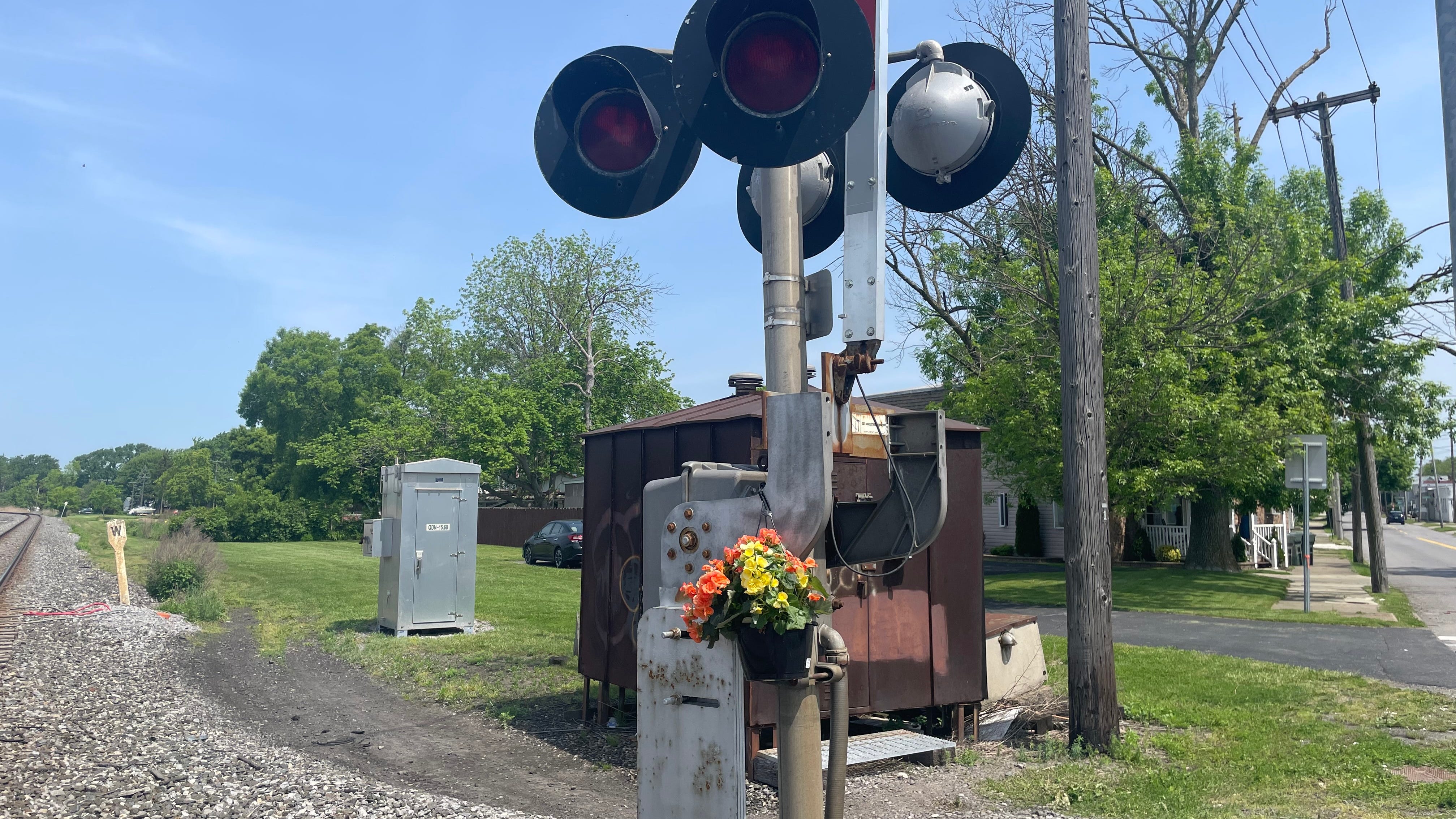 North Tonawanda officials release names of three victims in Friday's train accident on Felton Street