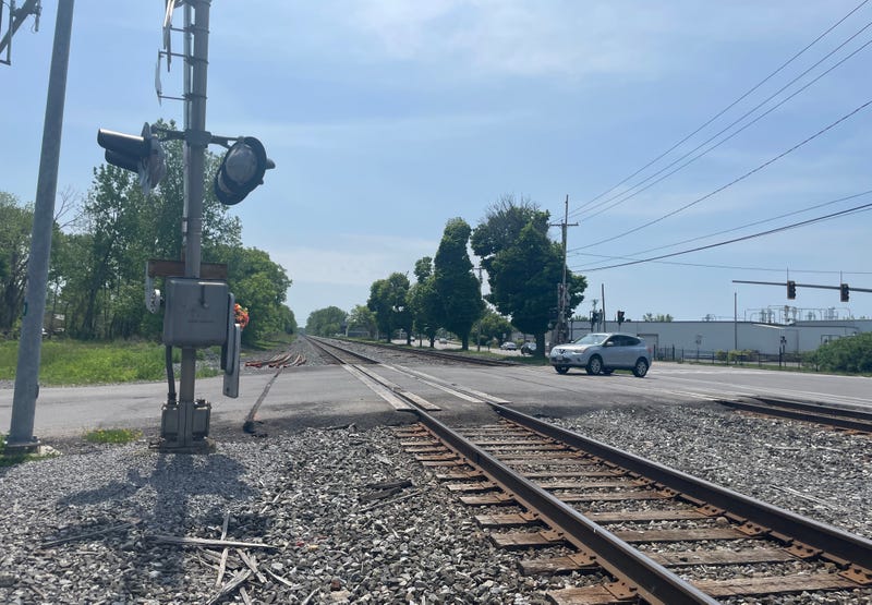 Felton Street railroad crossing