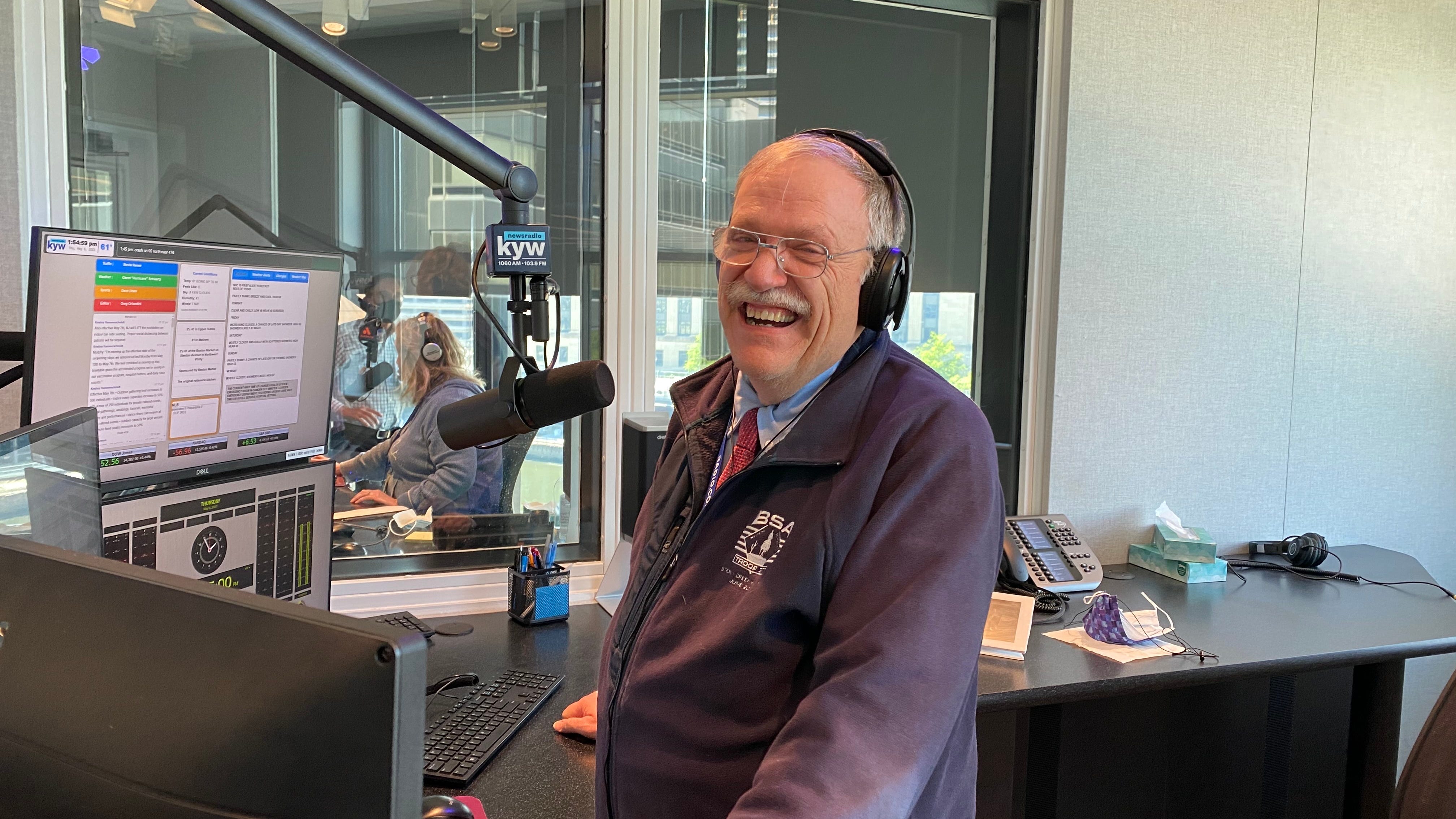 KYW Newsradio anchor, editor, reporter Mark Abrams announces retirement after 24 years