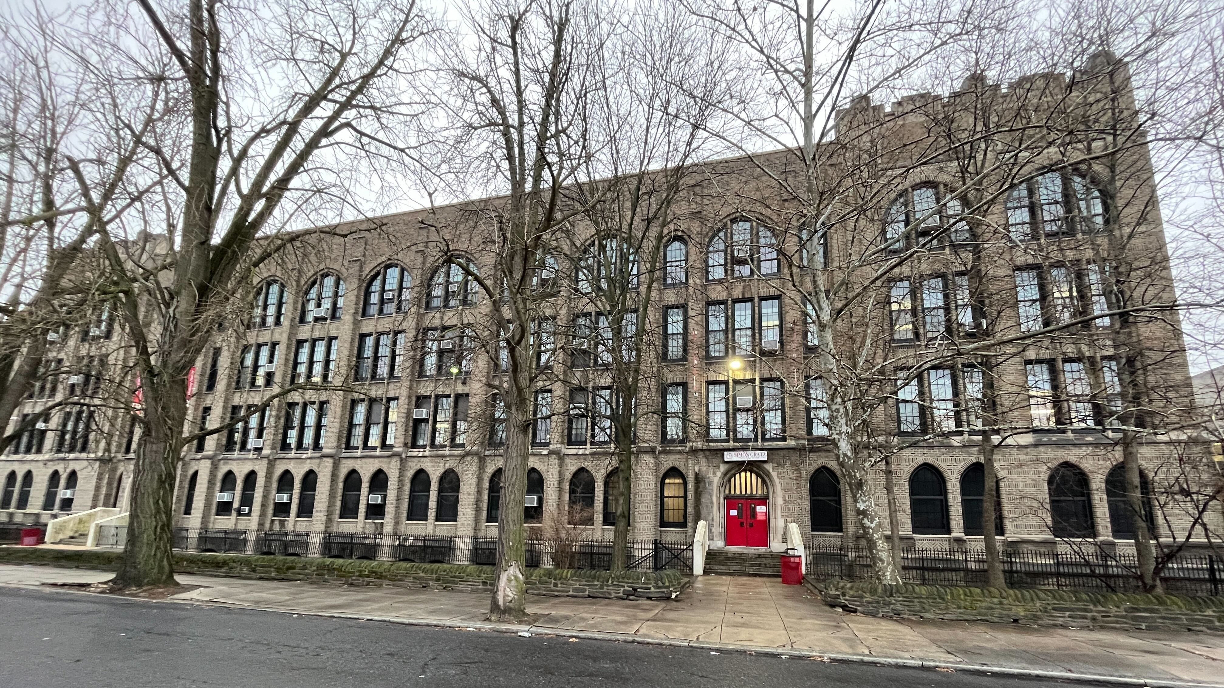 State, city officials urge Philly schools to make building repair plan