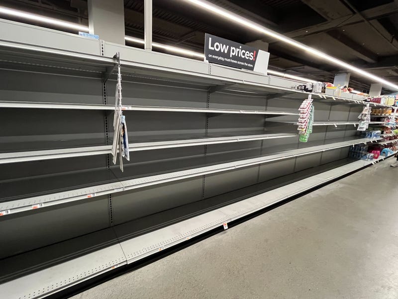 Water was scarce Monday morning at the Giant on Cottman Avenue in Northeast Philadelphia.