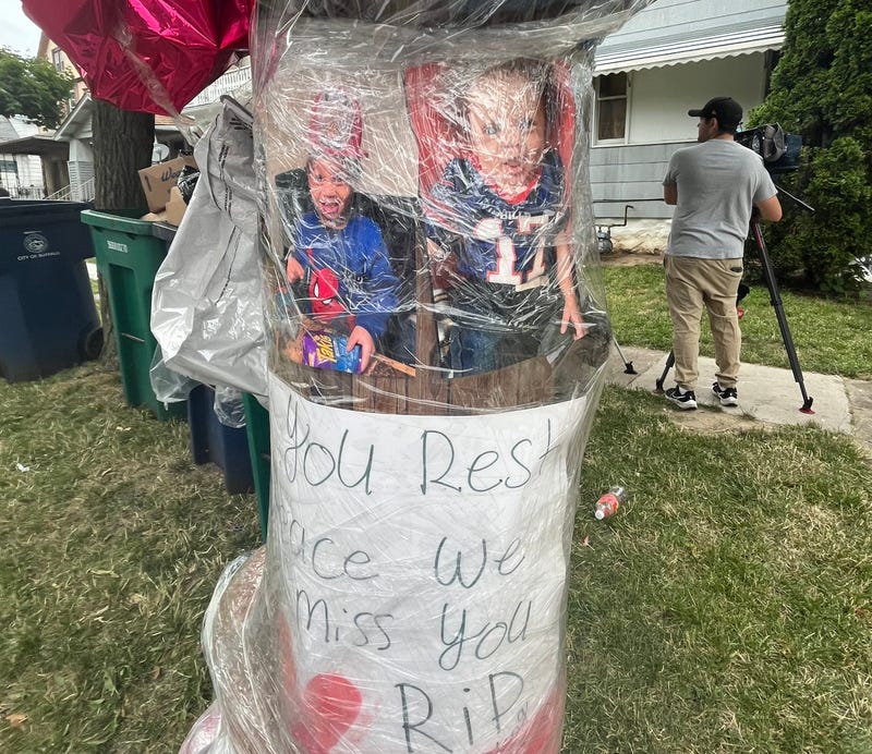 Memorial to 3-year-old Ramone Carter