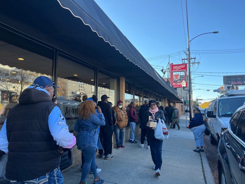 Dozens of people lined up Monday morning to receive a free meal at Manny's Deli in the South Loop. The Chicago staple is offering the first 300 people in line free meals when they show their SNAP Card. 
