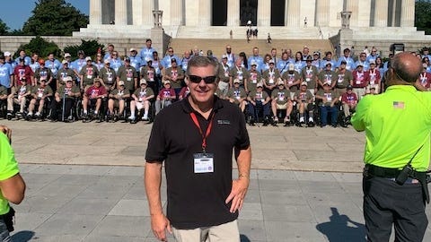 Marc Cox goes on an Honor Flight