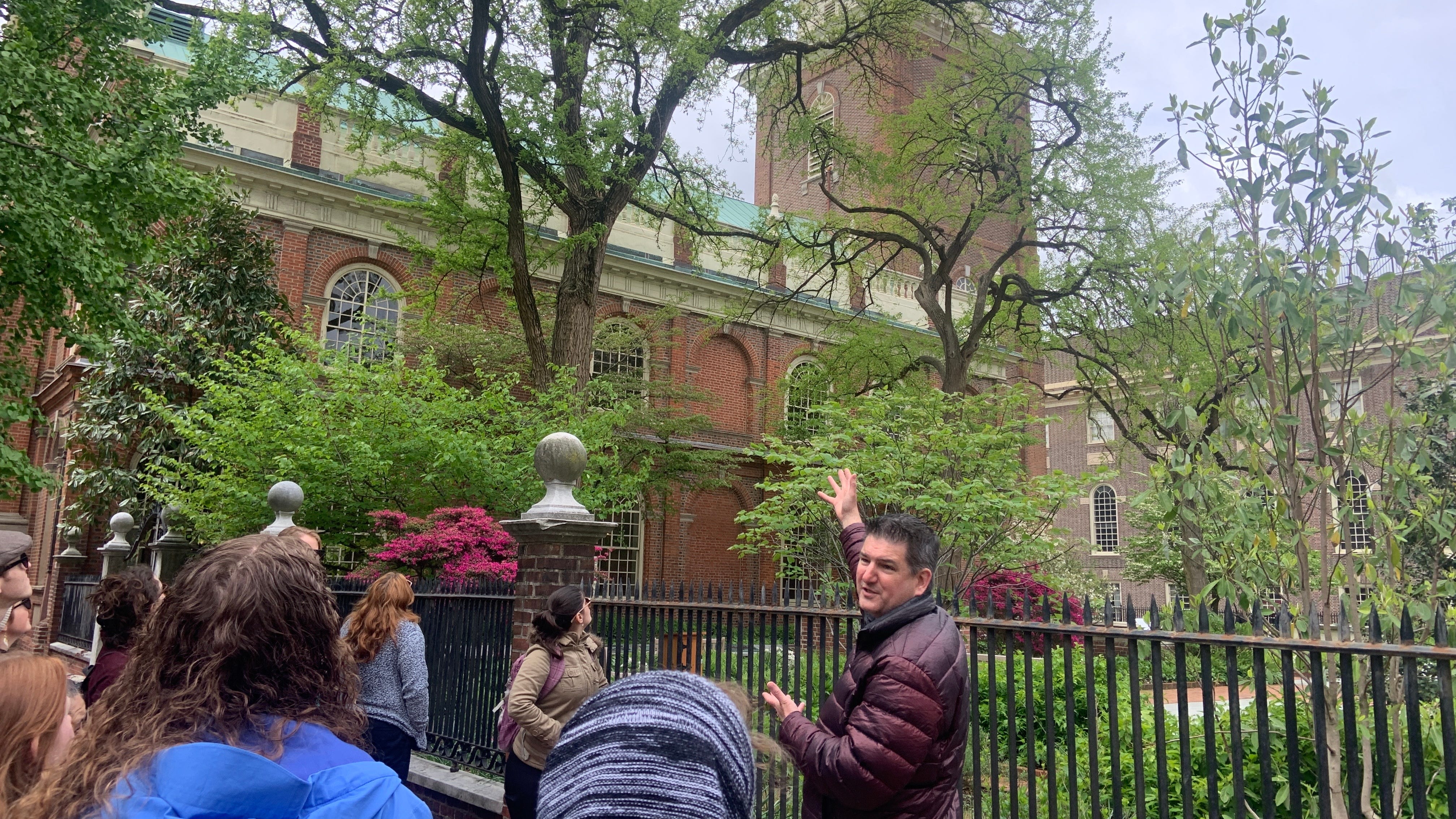 Historical storytellers hit Old City’s cobblestone streets to learn Philadelphia then and now
