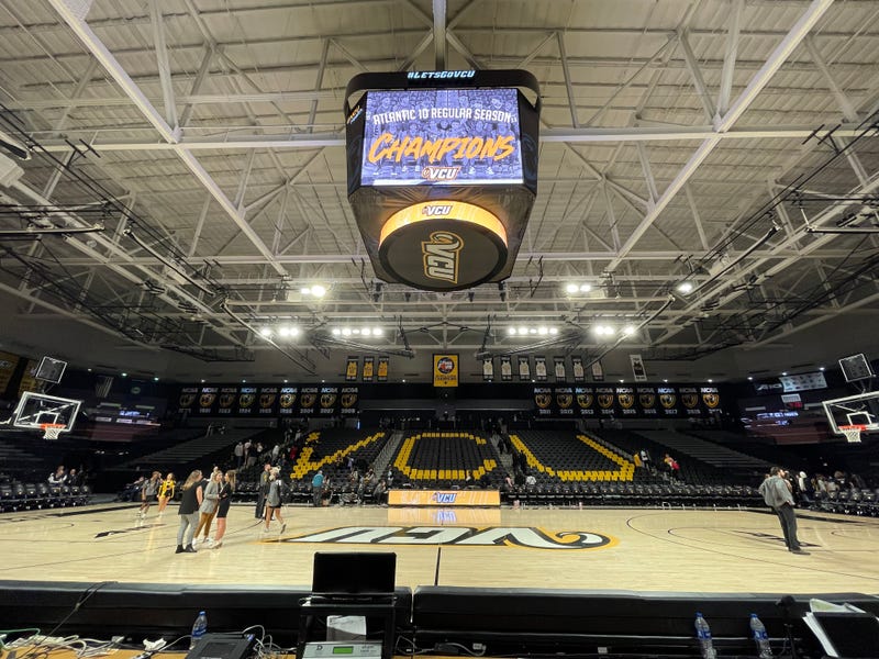 Courtside view of the Siegel Center after VCU clinched the A-10 regular-season championship on Feb. 28, 2023.