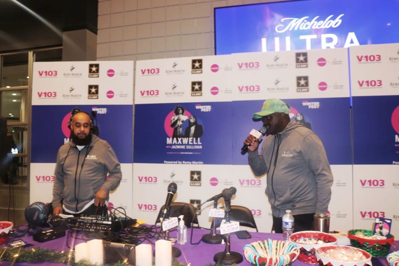 V103 Atlanta Winterfest 2022 State Farm Arena featuring Maxwell singer of hit song "Pretty Wings" and Jazmine Sullivan singer of the hit song "Feelings" on December 16 2022