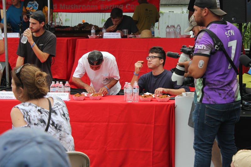 The 2022 Mushroom Festival eating competition. Photo by Sabrina Boyd-Surka. 