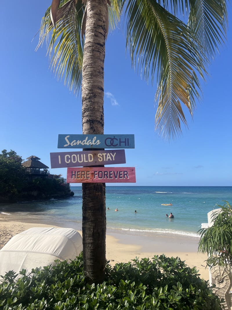Sandals® Ochi Views