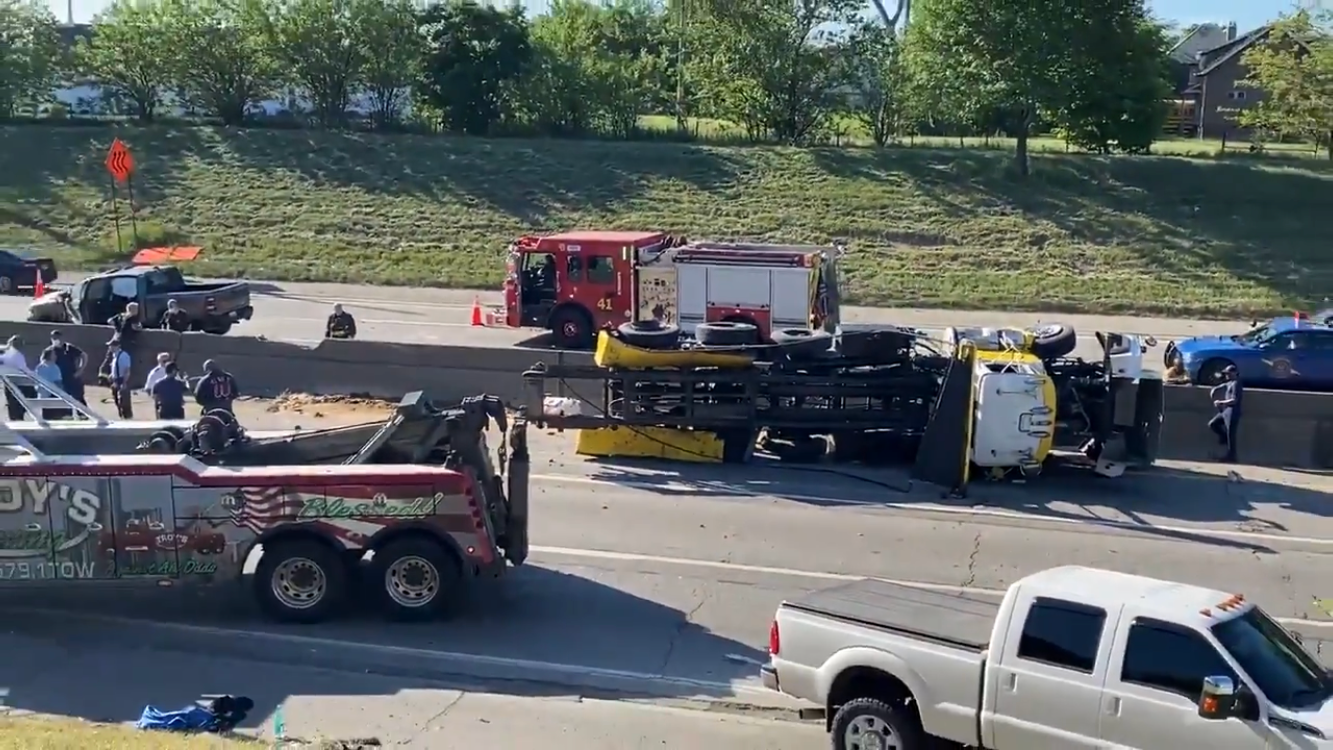 I-94 W closed near Gratiot following rollover crash, one eastbound lane open for traffic