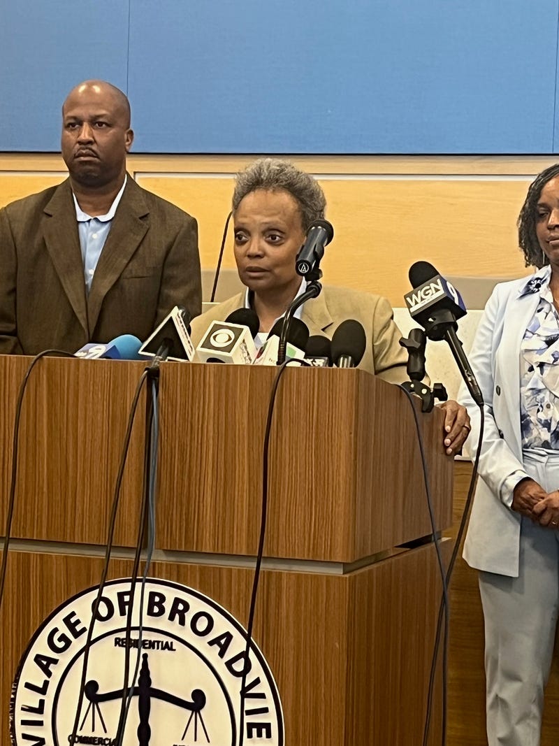 Former Chicago mayor Lori Lightfoot talks to reporters in Broadview, September 30, 2025.