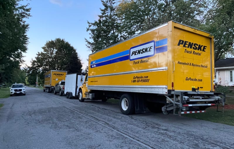 Hurricane supplies convoy