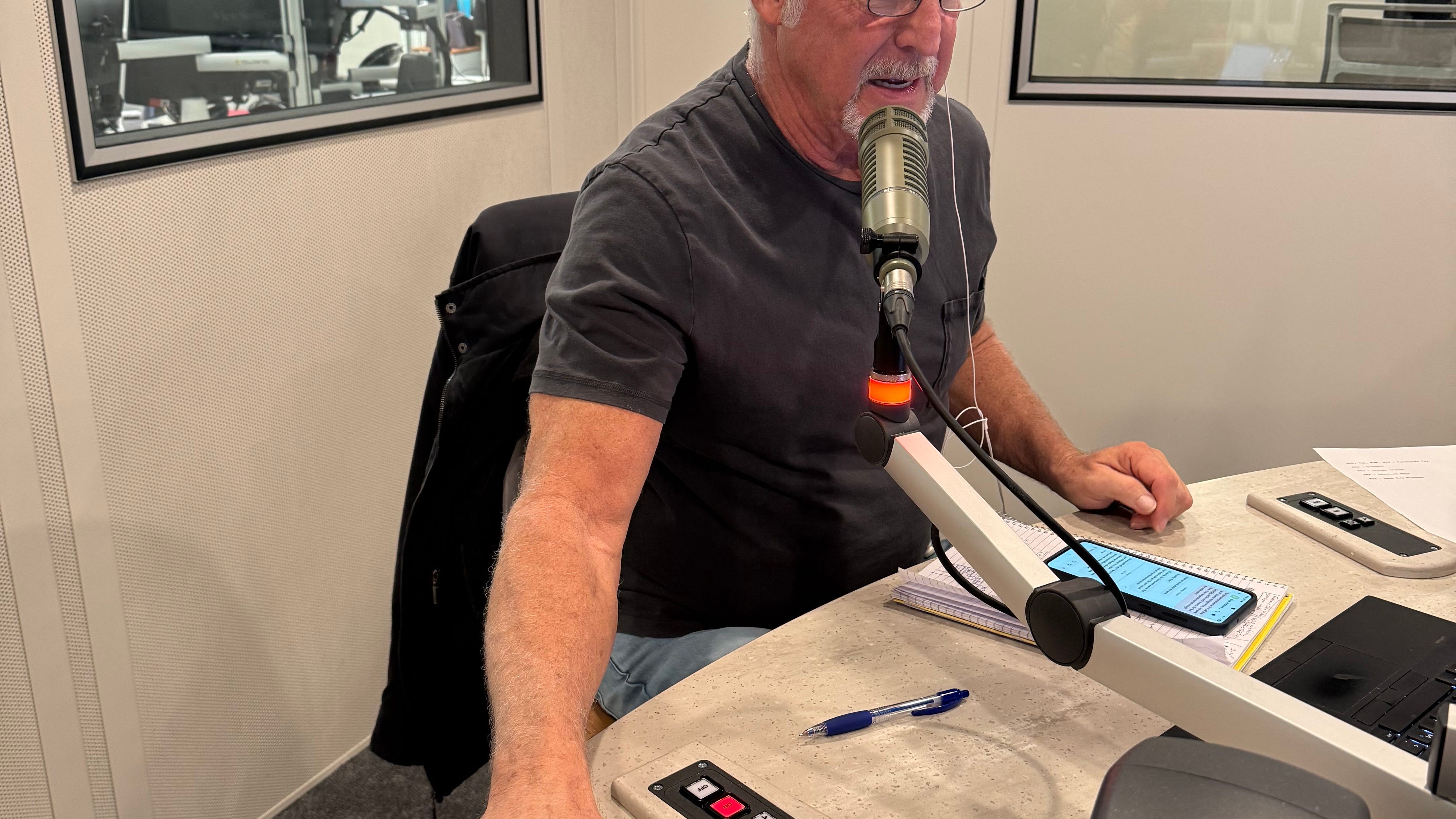 KRLD chief meteorologist urges North Texans to be home by 9 p.m. Friday ahead of winter storm