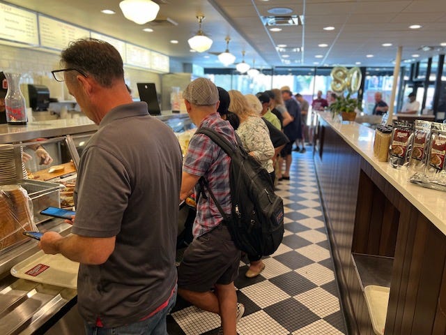Manny's Deli