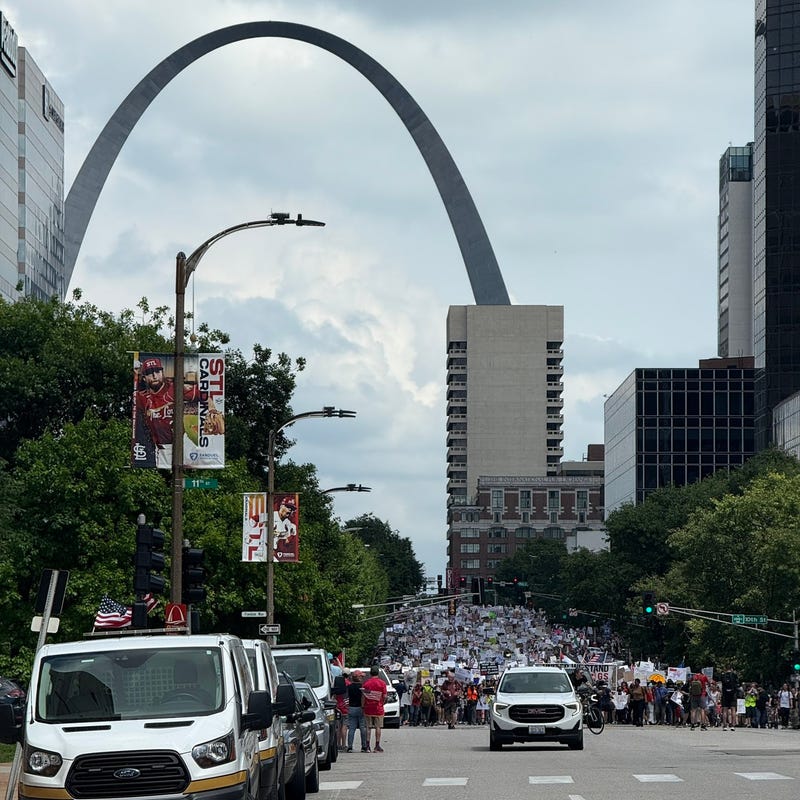 'No Kings' protest marching down Market St.
