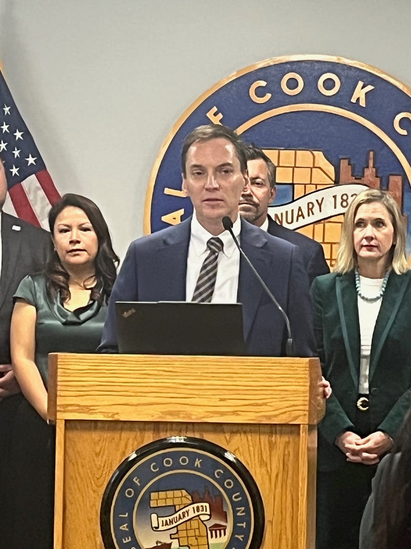 Chicagoan Leo Feler describes an ICE raid at his North side home during an appearance at the Cook County Building.