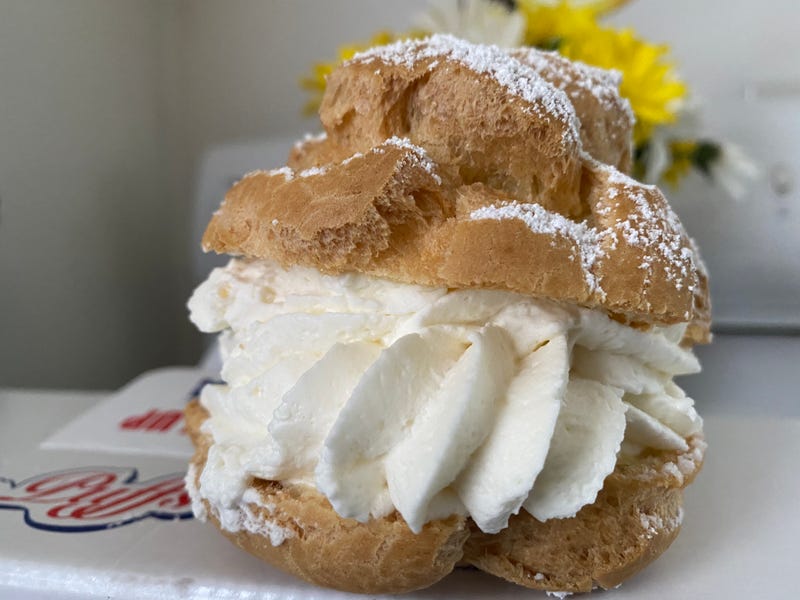 cream puffs